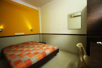 Nirmal Guest House, Mumbai 2